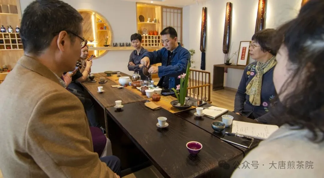 蹭喝万元好茶